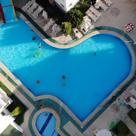 Papaya Aparthotel *