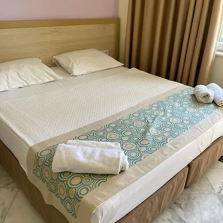 Aparthotel Papaya *
